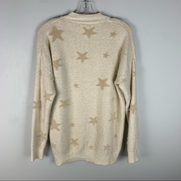 AndTheWhy Beige Cream Fuzzy Knit Star Print Sweater - Picture 4 of 6